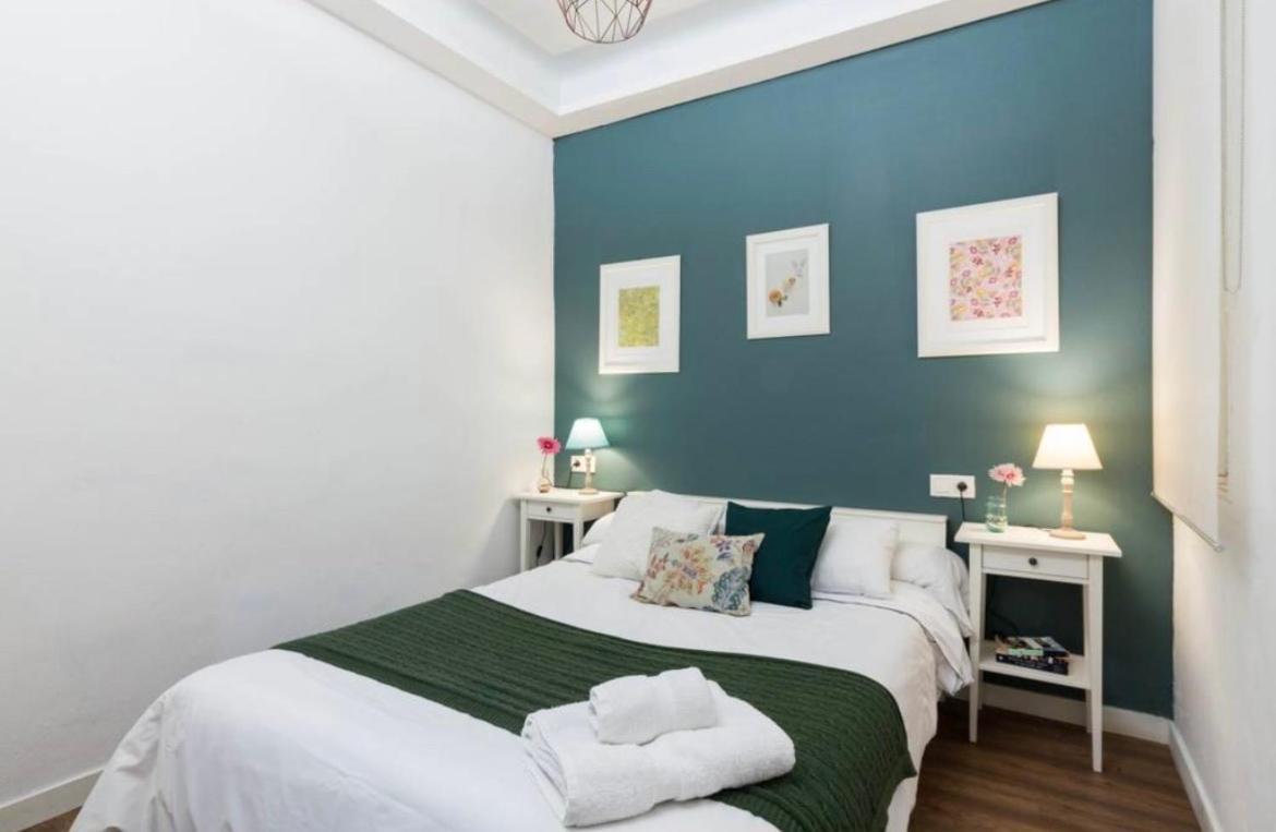 Lepanto Apartments 150M From Sagrada Familia Barcelona Kültér fotó